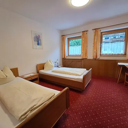 Modern Near Achensee Daire *